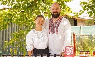 A absolvit 2 facultăți și a lucrat într-o multinațională, dar a renunțat birou și la orașul Cluj-Napoca... pentru că ”veșnicia s-a născut la sat!”