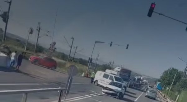 Accident cu o autospecială de Poliție, pe un drum din Cluj