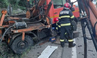 ACCIDENT pe un drum din Cluj: 2 victime după un impact între un TIR și o autoutilitară