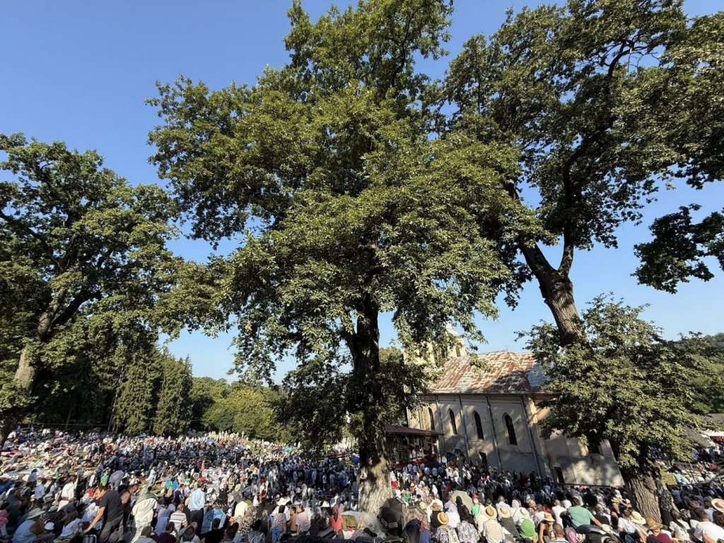 Mii de pelerini sunt așteptați la Nicula. Când are loc pelerinajul și care este programul slujbelor religioase