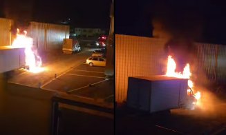 A luat foc o autoutilitară frigorifică sțationată pe o stradă din Florești / Cum s-a produs incendiul