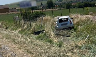 Cum s-a produs accidentul de pe DN1, între Cluj și Turda, în urma căruia un tânăr a ajuns cu mașina în câmp