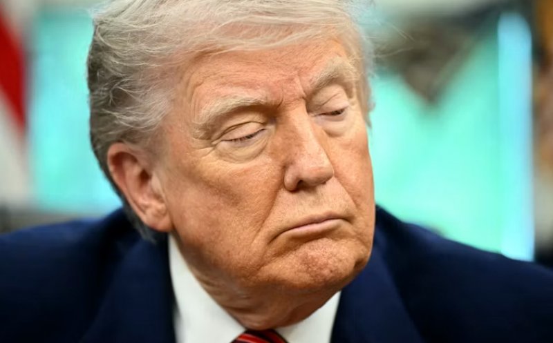 Popularitatea lui Donald Trump în SUA, în cădere liberă. Niciodată nu a avut un procent de susținere atât de mic
