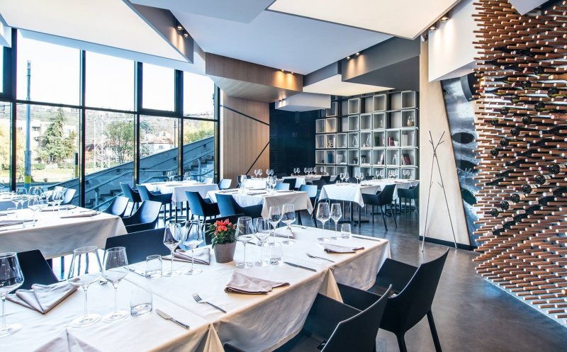 Se caută chiriaș pentru un fost restaurant de la Cluj Arena. Spațiul, scos la licitație / Cât se cere pe lună