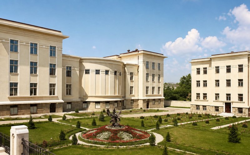 Vechiul Cluj - Palatul Clinicilor Universitare din Cluj