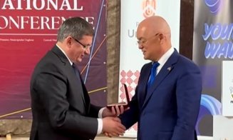Emil Boc, decorat cu „Medalia Democrației”, cea mai înaltă distincție a Parlamentului Republicii Moldova