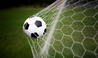 Pentru elevii din Cluj-Napoca: câte 700 de lei pentru cultură și sport