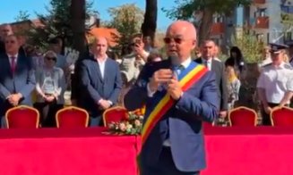 Emil Boc, la deschiderea noului an școlar: „S-a dovedit că doar cei care investesc în educație reușesc”