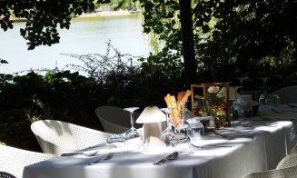 Consiliul Județean Cluj, acționar unic al unui hotel de 4 stele din Cluj-Napoca: Oferte speciale la cazare și bonusuri pentru petreceri private