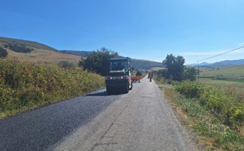 Drumul județean care leagă Turda de satul Lita a intrat în reparații. Lucrările se derulează pe un sector de peste 13,5 km