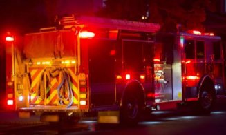Alarmă de incendiu la Centrul de Neurochirurgie din Cluj-Napoca. Pompierii au intervenit cu mai multe autospeciale