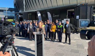 Capcanele traficanților, demascate la Cluj Arena. Tinerii intră într-un Escape Truck pentru a învăța să se protejeze