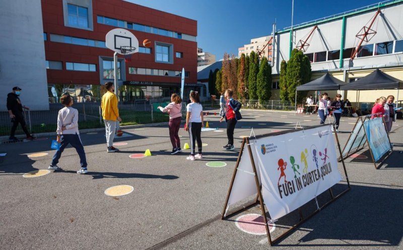 Vouchere culturale și sportive și pentru elevii din Cluj-Napoca. Dan Tarcea: ''Un sport care îi dă încredere. O carte care îl prinde"
