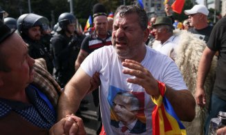 Protestul oierilor din capitală a fost deturnat de grupuri de susținători ai inculpatului Georgescu / Violențe și intervenție a jandarmilor