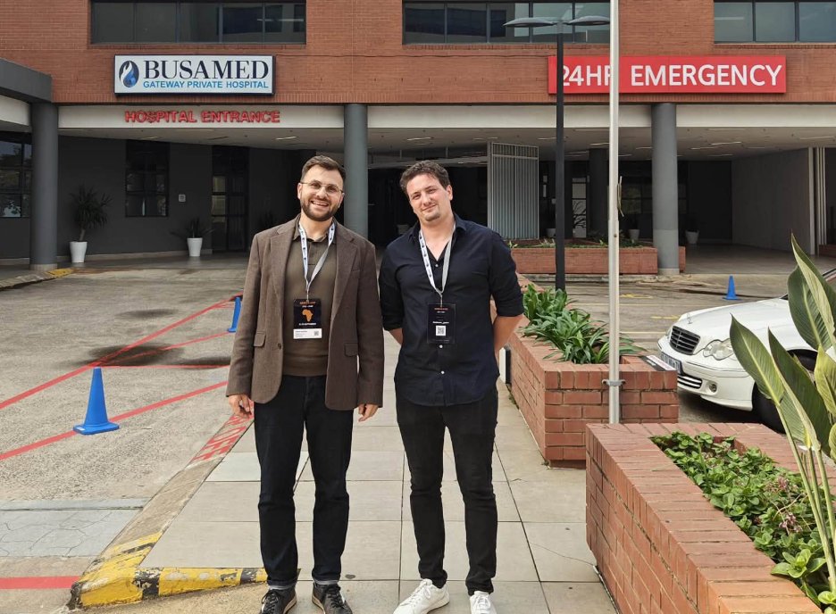 O inimă blocată, redeschisă de doi cardiologi de la Institutul Inimii din Cluj, în Africa de Sud. Intervenția, transmisă în direct