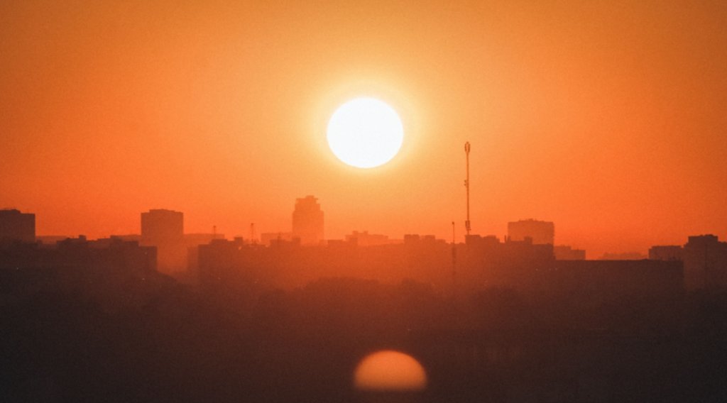 O bucată din Soare se îndreaptă spre Pământ și ar putea provoca furtuni geomagnetice. Când va ajunge pe planeta noastră