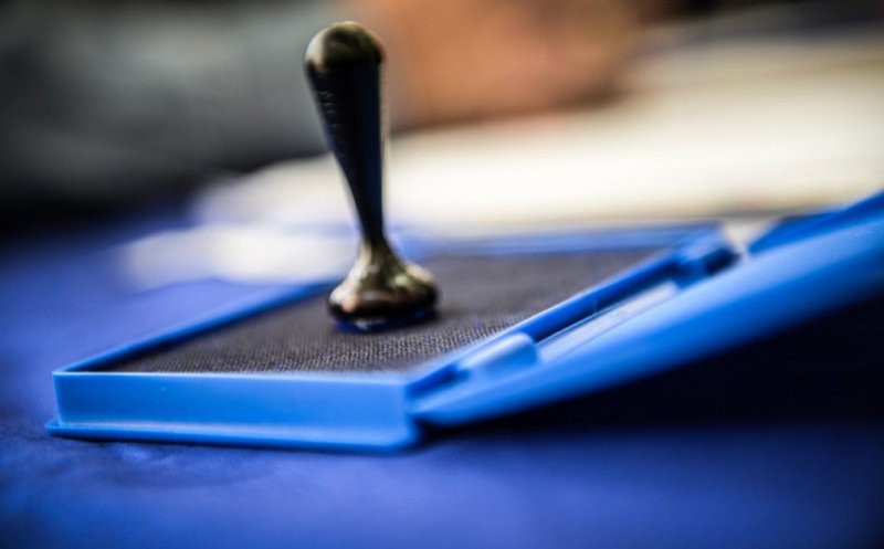 AUR conduce în intenția de vot a românilor. SONDAJ