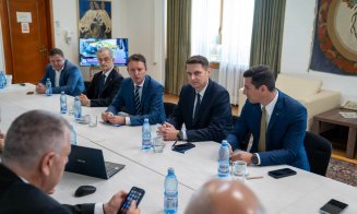 Mircea Abrudean, alături de Siegfried Mureșan la întâlnirea cu parlamentarii UDMR: „Mai sunt câteva etape până la votul de învestitură”