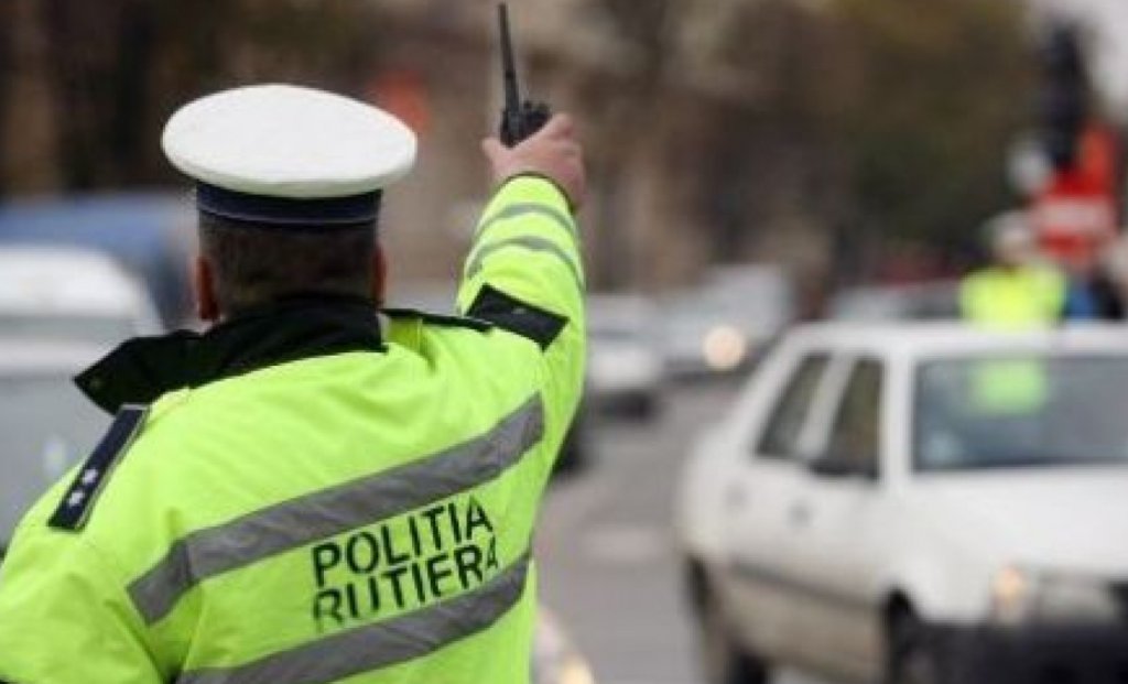 Peste 100 de microbuze luate la control înainte de școală. Ce a descoperit IPJ Cluj
