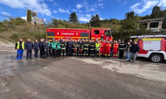"Intervenție" cu forțe impresionante în Făget. Pompierii clujeni, ajutați de polițiști și jandarmi