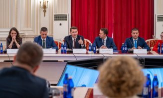 Întâlnire a echipei propuse de Siegfried Mureșan la Guvern. Abrudean: „Parlamentarii pot decide ieșirea României din criza politică sau o pot prelungi”