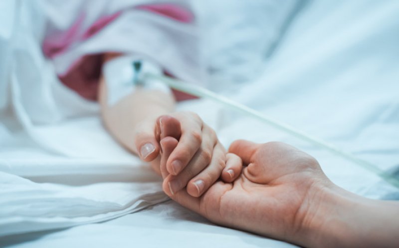 Școala ajunge în spital la Cluj! UMF a înființat „EduPedi” pentru copiii internați care nu pot merge la cursuri