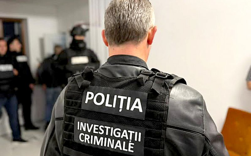 Angajatul unei companii de telefonie mobilă din Cluj cumpăra telefoane pe numele unor bătrâni sub pretextul că îi ”ajută” cu plata facturilor
