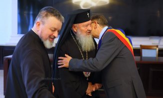 Moment emoționant: Primăria Turda, sfințită de Mitropolitul Andrei după lucrările de reabilitare