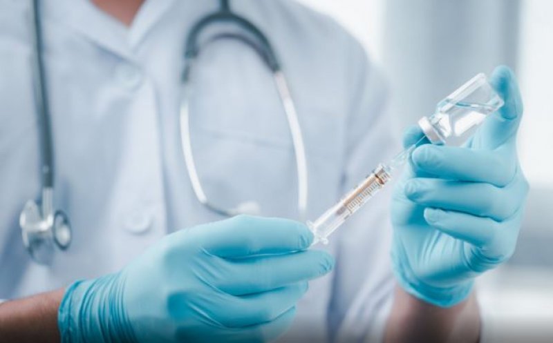 Medicii, apel la vaccinarea antigripală înainte de apariția primelor cazuri: "Nu e o simplă răceală, poate duce la spitalizare și chiar deces"