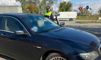 Băuți, vitezomani, butonând telefoane, depășind neregulamentar. Colegi de trafic pe drumurile Clujului