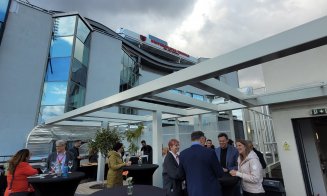 „Grădină suspendată”, inaugurată la UTCN. Studenții au transformat o terasă goală într-un spațiu modern de relaxare