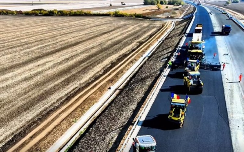 Autostrada Transilvania: Se toarnă ultimul strat de asfalt pe Chiribiș – Biharia. Când se deschide circulația