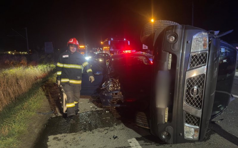 Accident rutier GRAV în Cluj: un bărbat a rămas încarcerat. Trafic BLOCAT